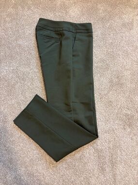 Ann Taylor Olive Green Capri Pants